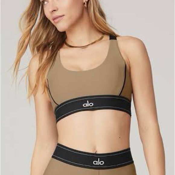 ALO Yoga Airlift Suit Up Bra (M) - Picture 1 of 4